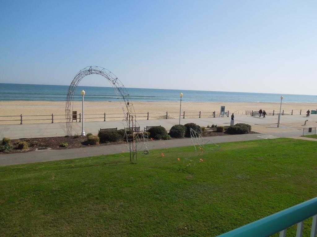 Baymont By Wyndham Virginia Beach Oceanfront Екстер'єр фото
